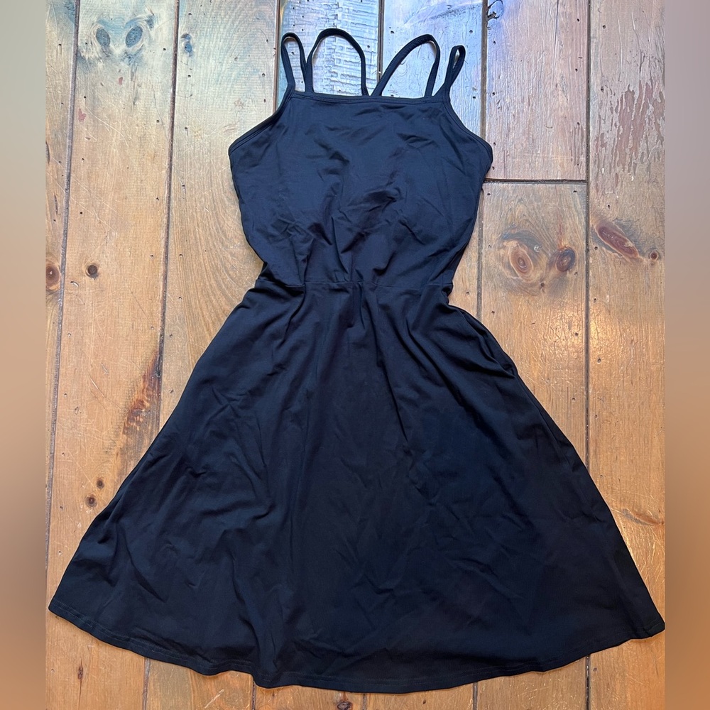 Pact Black Sport Athleisure Dress